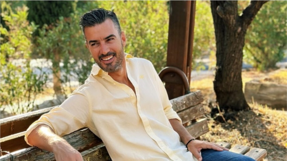 Ο Γιάννης Τσιμιτσέλης αποκαλύπτει ποια είναι η αγαπημένη του κυπριακή φράση [βίντεο]